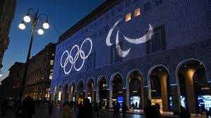 库里31+5创NBA神迹，勇士完败老鹰！巴特勒30+7+6，麦科勒姆首秀14中5